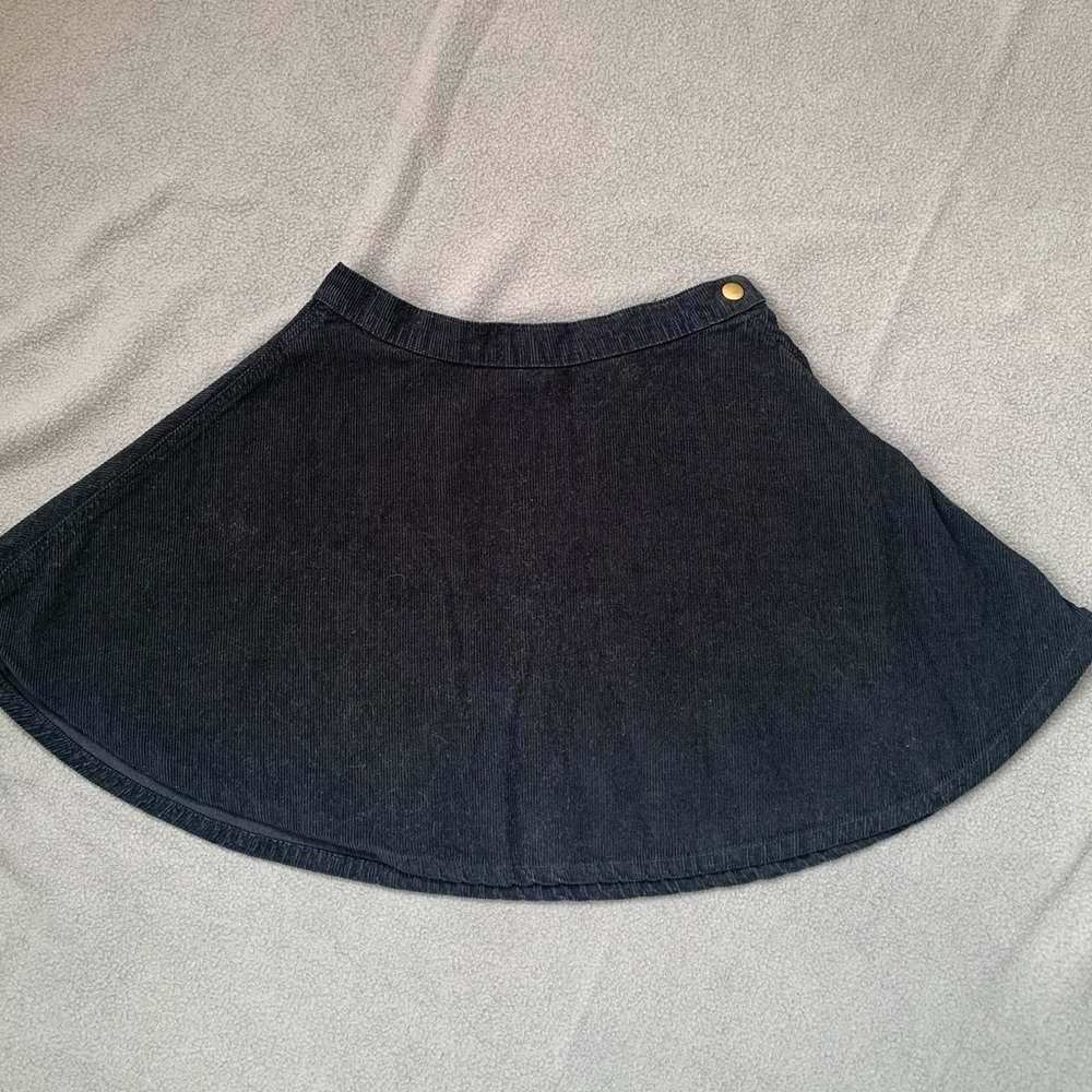 American Apparel Black Corduroy Skirt 🖤